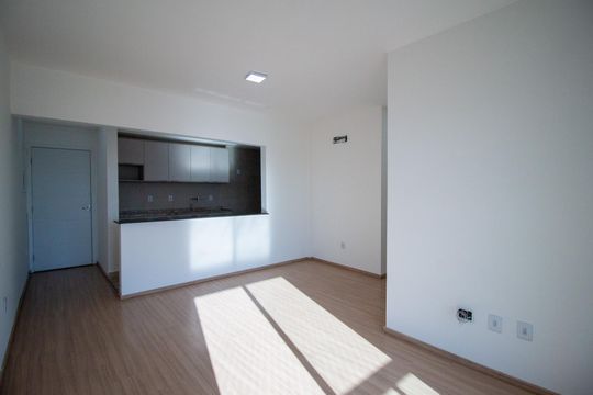 Sala de apartamento para alugar com 2 quartos, 84m² em Vila Hortência, Sorocaba