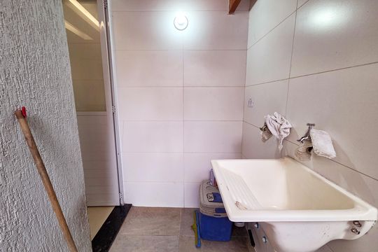 Área de Serviço de casa de condomínio para alugar com 2 quartos, 70m² em Vila Tupi, Praia Grande
