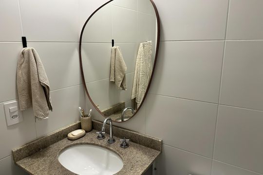 Banheiro de apartamento à venda com 1 quarto, 46m² em Ipiranga, São Paulo