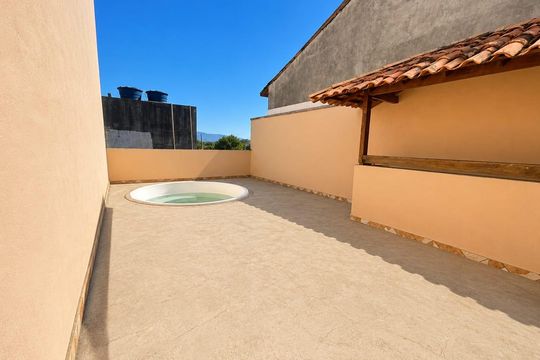 Área externa de casa para alugar com 2 quartos, 120m² em Quintino Bocaiúva, Rio de Janeiro