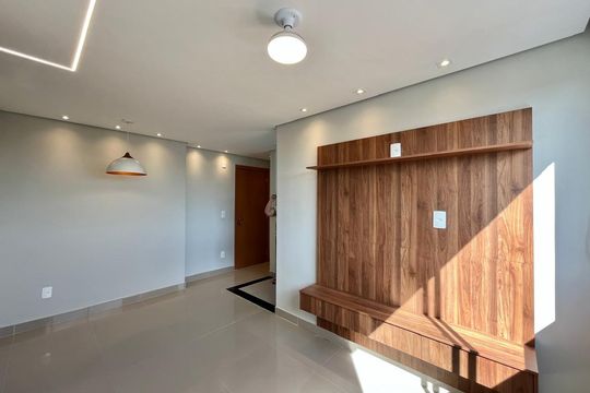 Sala de apartamento à venda com 2 quartos, 43m² em Vila Satúrnia, Campinas