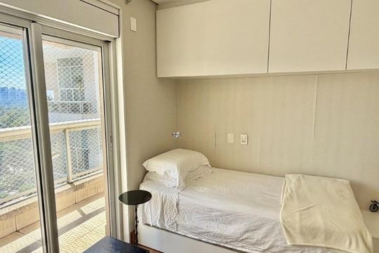 Apartamento para alugar com 2 quartos, 157m² em Vila Nova Conceição, São Paulo