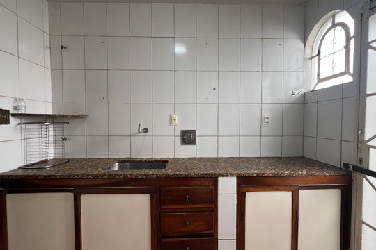 Cozinha de casa à venda com 3 quartos, 180m² em Serrano, Belo Horizonte