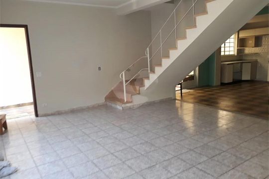 Casa à venda com 4 quartos, 165m² em Jardim Sao Jose, São Paulo
