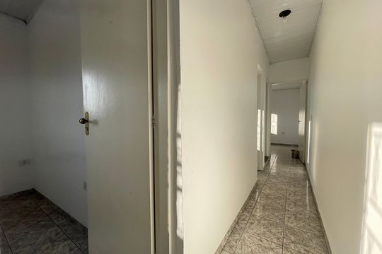 Corredor de casa para alugar com 3 quartos, 55m² em Jardim Esmeralda, São Paulo