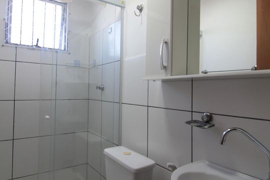 Banheiro Social de apartamento para alugar com 2 quartos, 44m² em Heliópolis, Belo Horizonte