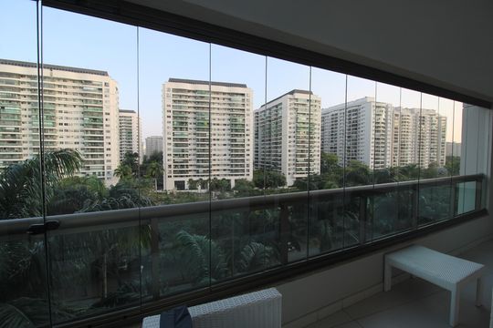 Quarto 1 - Vista de apartamento para alugar com 3 quartos, 90m² em Barra Olímpica, Rio de Janeiro