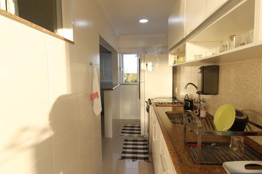 Cozinha de casa de condomínio para alugar com 4 quartos, 104m² em Ogiva, Cabo Frio