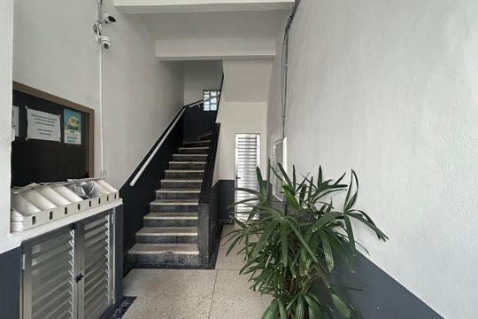 Hall de social de apartamento para alugar com 2 quartos, 49m² em Cidade Monções, São Paulo