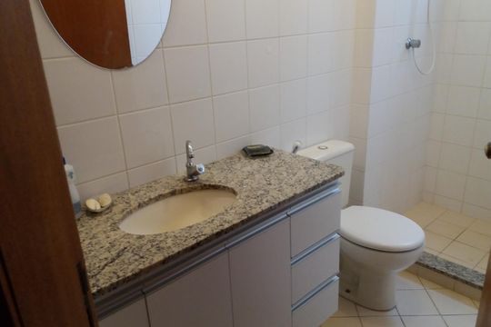 Banheiro 2 de apartamento à venda com 3 quartos, 85m² em Estoril, Belo Horizonte