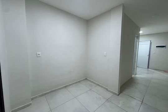 Quarto de kitnet/studio para alugar com 1 quarto, 25m² em Km 18, Osasco