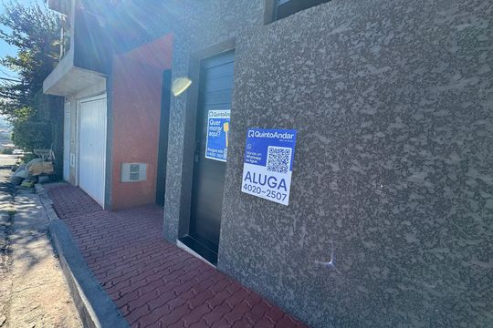 PLACA de kitnet/studio para alugar com 1 quarto, 25m² em Km 18, Osasco