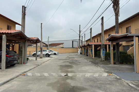 Área comum de casa de condomínio para alugar com 2 quartos, 75m² em Jardim Jacinto, Jacareí