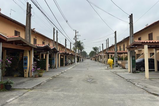 Área comum de casa de condomínio para alugar com 2 quartos, 75m² em Jardim Jacinto, Jacareí