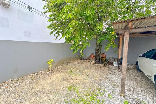 Garagem de casa para alugar com 2 quartos, 110m² em Ingleses do Rio Vermelho, Florianópolis