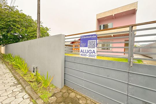 Plaquinha de casa para alugar com 2 quartos, 42m² em Ingleses do Rio Vermelho, Florianópolis