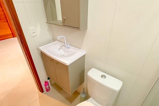 Banheiro de casa para alugar com 2 quartos, 42m² em Ingleses do Rio Vermelho, Florianópolis