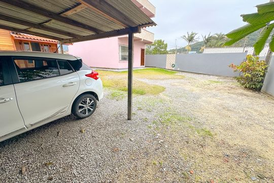 Garagem de casa para alugar com 2 quartos, 42m² em Ingleses do Rio Vermelho, Florianópolis