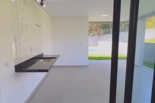 Área externa de casa de condomínio para alugar com 3 quartos, 256m² em Condomínio Santa Adélia, Cotia