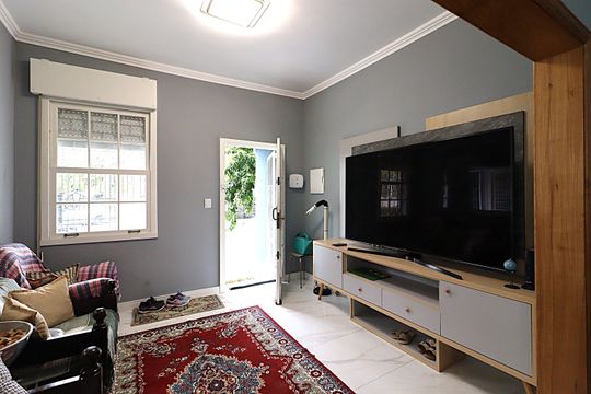 Sala de casa à venda com 5 quartos, 262m² em São Geraldo, Porto Alegre