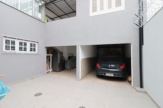 Garagem de casa para alugar com 5 quartos, 262m² em São Geraldo, Porto Alegre