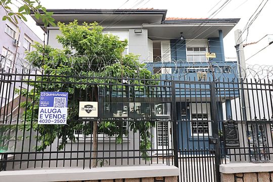 Casa para alugar com 5 quartos, 262m² em São Geraldo, Porto Alegre