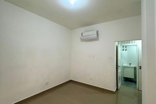 Apartamento para alugar com 4 quartos, 143m² em Copacabana, Rio de Janeiro
