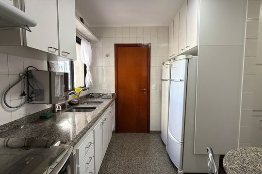Apartamento para alugar com 3 quartos, 130m² em Jardim Analia Franco, São Paulo