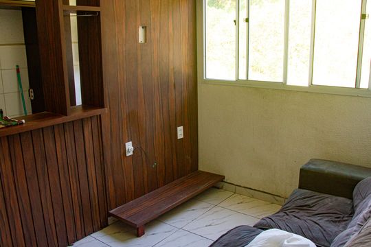 Sala de apartamento para alugar com 2 quartos, 41m² em Santa Cruz, Rio de Janeiro