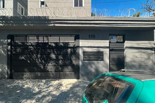 Fachada de kitnet/studio à venda com 1 quarto, 30m² em Jardim Sabara, São Paulo