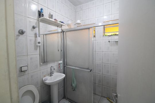 Banheiro - Social de casa à venda com 3 quartos, 74m² em Socorro, São Paulo