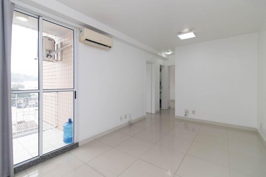 Sala de apartamento para alugar com 2 quartos, 52m² em Cristal, Porto Alegre