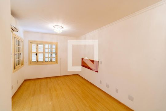 Casa para alugar com 3 quartos, 177m² em Ipanema, Porto Alegre