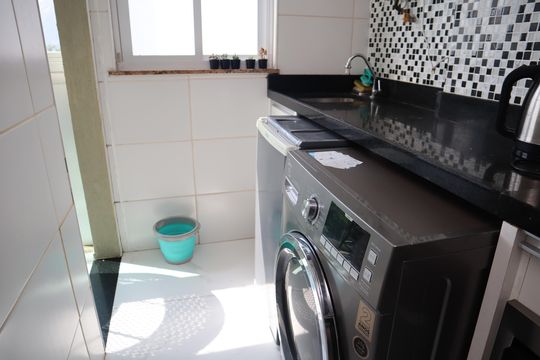 LAVANDERIA de apartamento para alugar com 3 quartos, 110m² em Recreio dos Bandeirantes, Rio de Janeiro