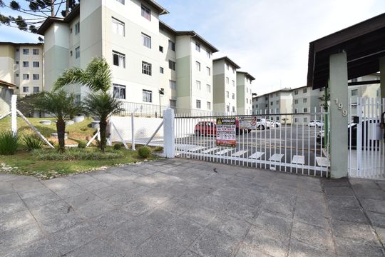 Fachada  de apartamento para alugar com 2 quartos, 44m² em Santa Cândida, Curitiba