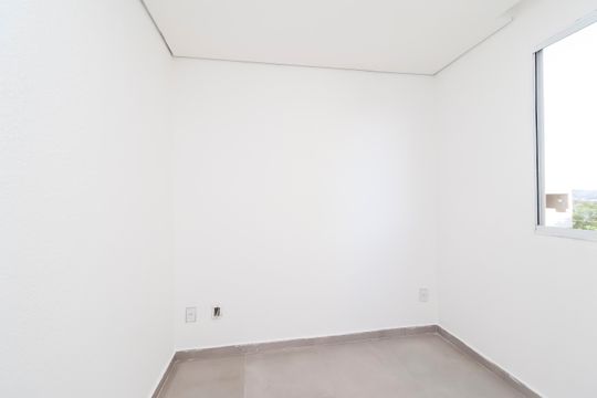 Quarto 1 de apartamento para alugar com 2 quartos, 45m² em Jardins Recanto das Rosas, São Paulo