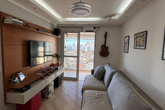 Apartamento à venda com 3 quartos, 69m² em Vila Gumercindo, São Paulo