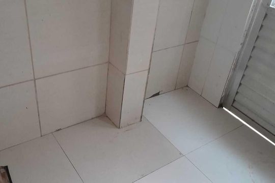 Área de serviço de apartamento para alugar com 2 quartos, 75m² em Covanca, São Gonçalo