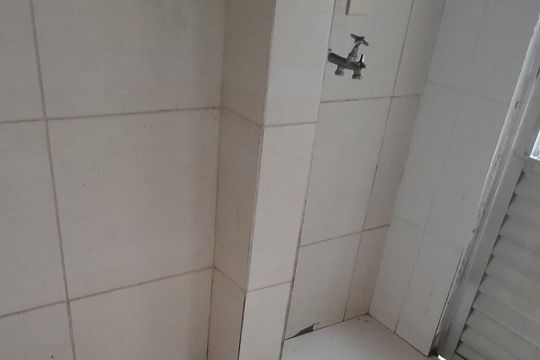 Área de serviço de apartamento para alugar com 2 quartos, 75m² em Covanca, São Gonçalo