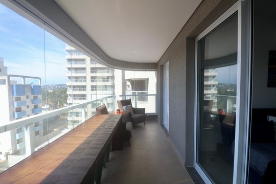 Varanda de apartamento para alugar com 1 quarto, 56m² em Balneario Cidade Atlantica, Guarujá