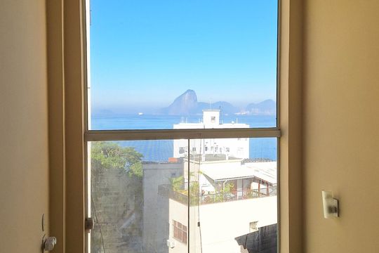 Corredor de casa de condomínio à venda com 4 quartos, 240m² em Ingá, Niterói