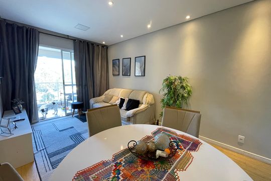 Apartamento à venda com 3 quartos, 77m² em Conjunto Promorar Raposo Tavares, São Paulo