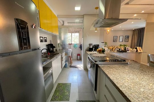 Apartamento à venda com 3 quartos, 77m² em Conjunto Promorar Raposo Tavares, São Paulo
