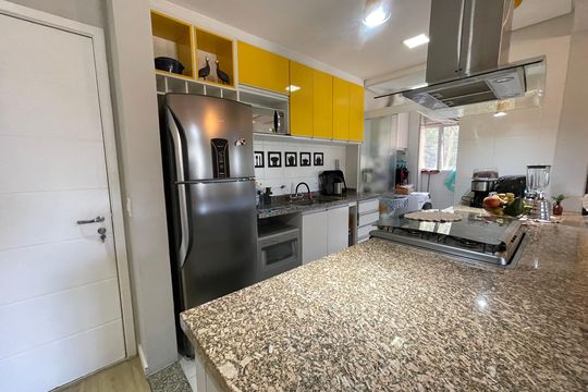 Apartamento à venda com 3 quartos, 77m² em Conjunto Promorar Raposo Tavares, São Paulo
