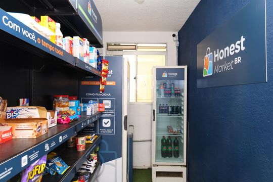 Área comum - Mercado de apartamento para alugar com 2 quartos, 38m² em Jardim Bartira, São Paulo