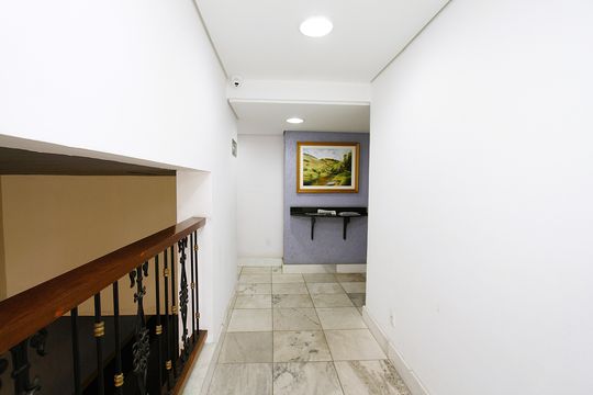 Hall de entrada de apartamento para alugar com 3 quartos, 125m² em Carlos Prates, Belo Horizonte