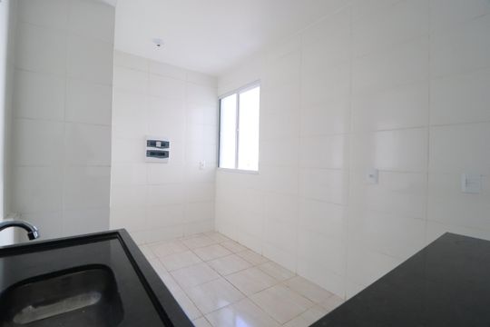 Cozinha de apartamento para alugar com 2 quartos, 45m² em Jardim Europa, Uberlândia
