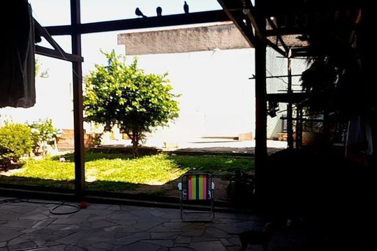 Área externa de casa para alugar com 3 quartos, 183m² em Jardim Itu, Porto Alegre
