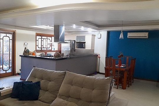 Sala de casa para alugar com 3 quartos, 183m² em Jardim Itu, Porto Alegre