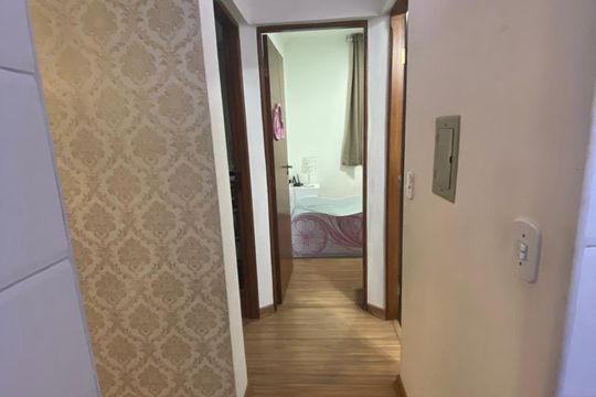 Corredor de apartamento à venda com 2 quartos, 45m² em Linda Vista, Contagem